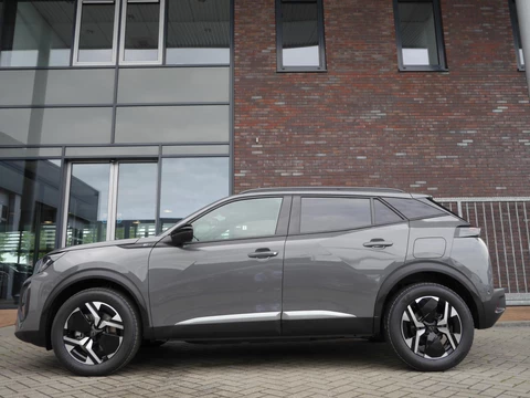 Peugeot e-2008 EV Allure Avantage 54 kWh | Camera rondom | Adaptieve cruise control | Navigatie | Draadloze telefoonoplader | Lichtmetalen velgen | Nieuwe auto | 406KM Actieradius WLTP