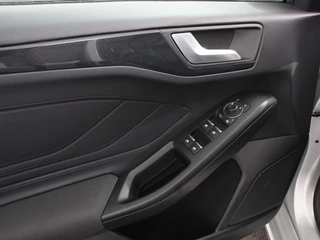 Ford Focus – thumbnail 16