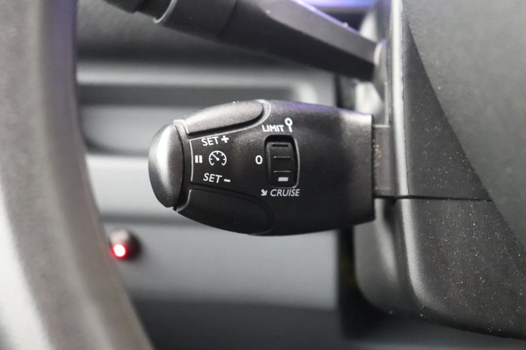 Opel Vivaro – foto 21