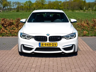 BMW M4 – thumbnail 23