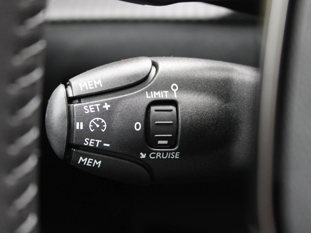 Peugeot 208 – foto 21