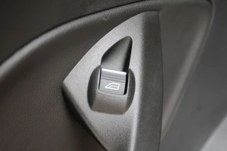 Ford Kuga – thumbnail 30