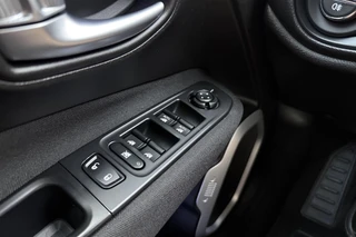 Jeep Renegade – thumbnail 16