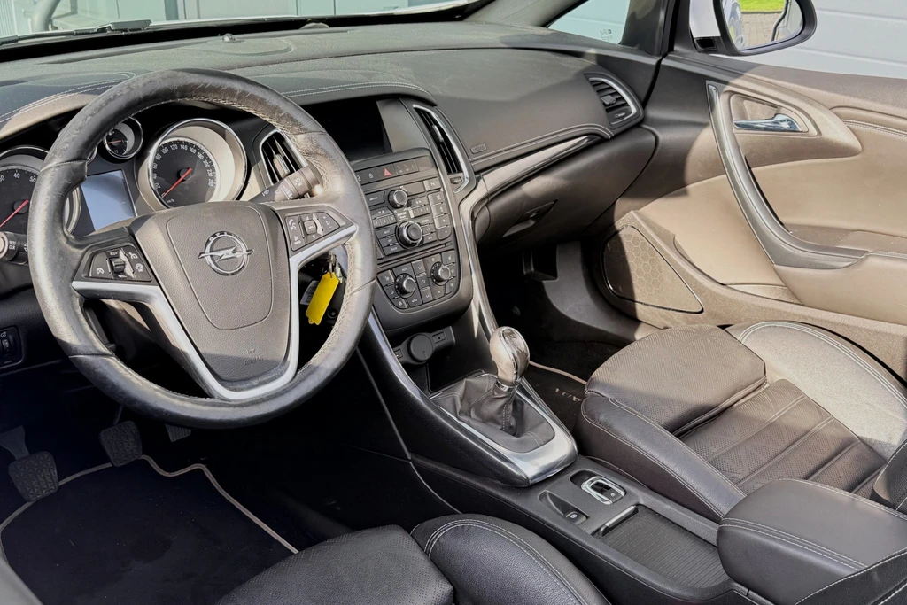 Opel Cascada – foto 20