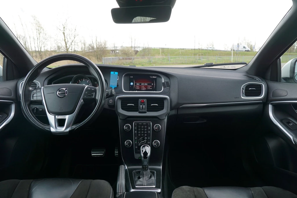 Volvo V40 – foto 14