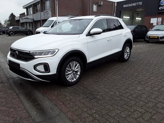 Volkswagen T-Roc – thumbnail 1