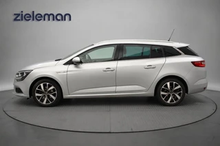 Renault Mégane Estate – thumbnail 2