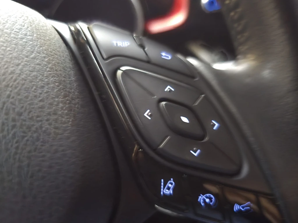 Toyota C-HR – foto 18
