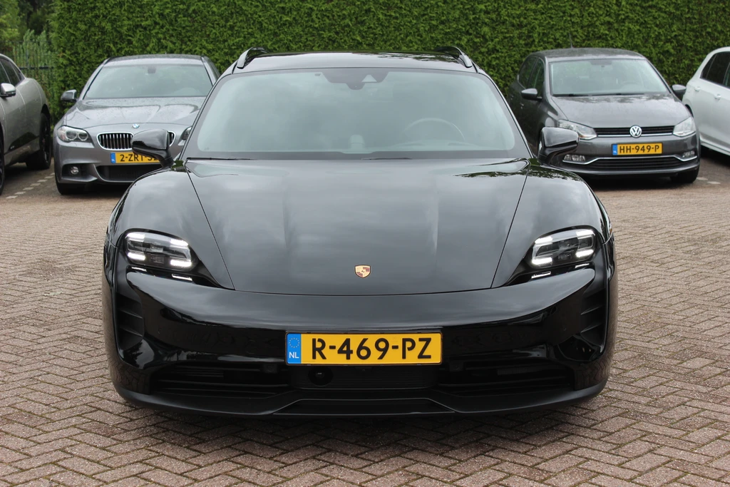 Porsche Taycan – foto 8