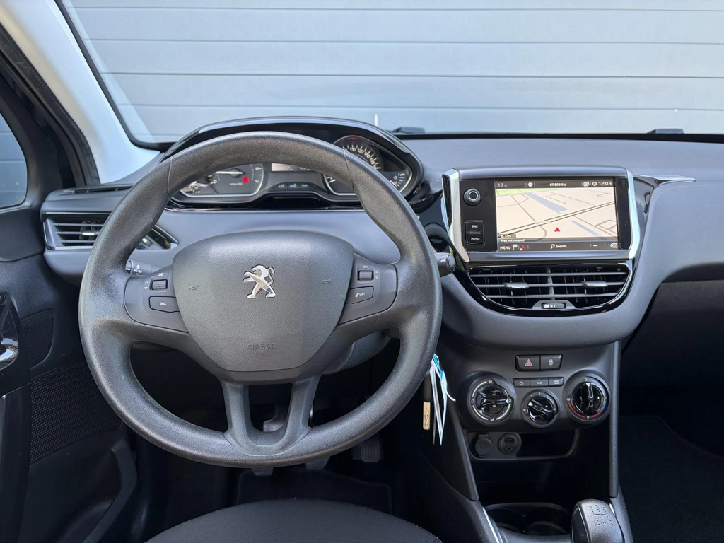 Peugeot 208 – foto 6