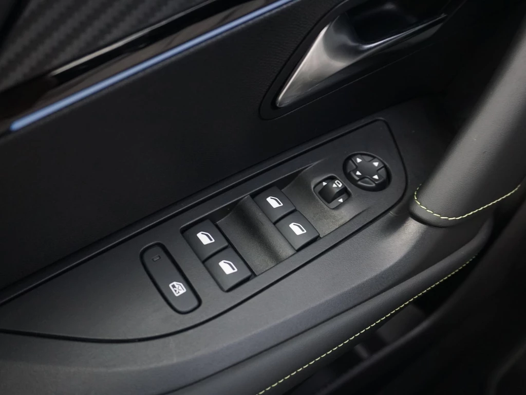 Peugeot e-2008 – foto 14