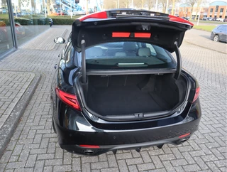 Alfa Romeo Giulia – thumbnail 33