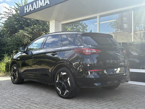 Opel Grandland 1.6 Turbo Plug-In Hybrid 4x4 GSe | AGR Comfortstoelen | 360gr camera | Elektr. Achterklep | Winterpakket | LED koplampen