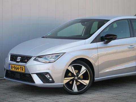 SEAT Ibiza 1.0 TSI FR Business Intense 110Pk Apple Carplay / Camera / PDC / Navi / Cruise Control