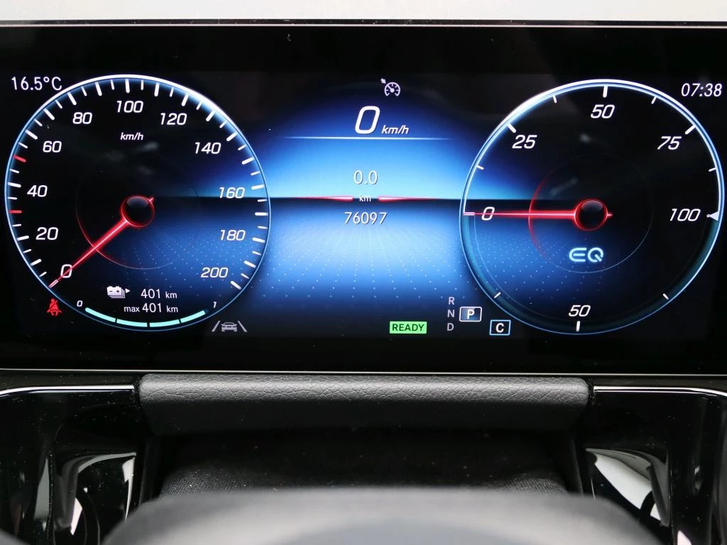 Mercedes-Benz EQA – foto 6