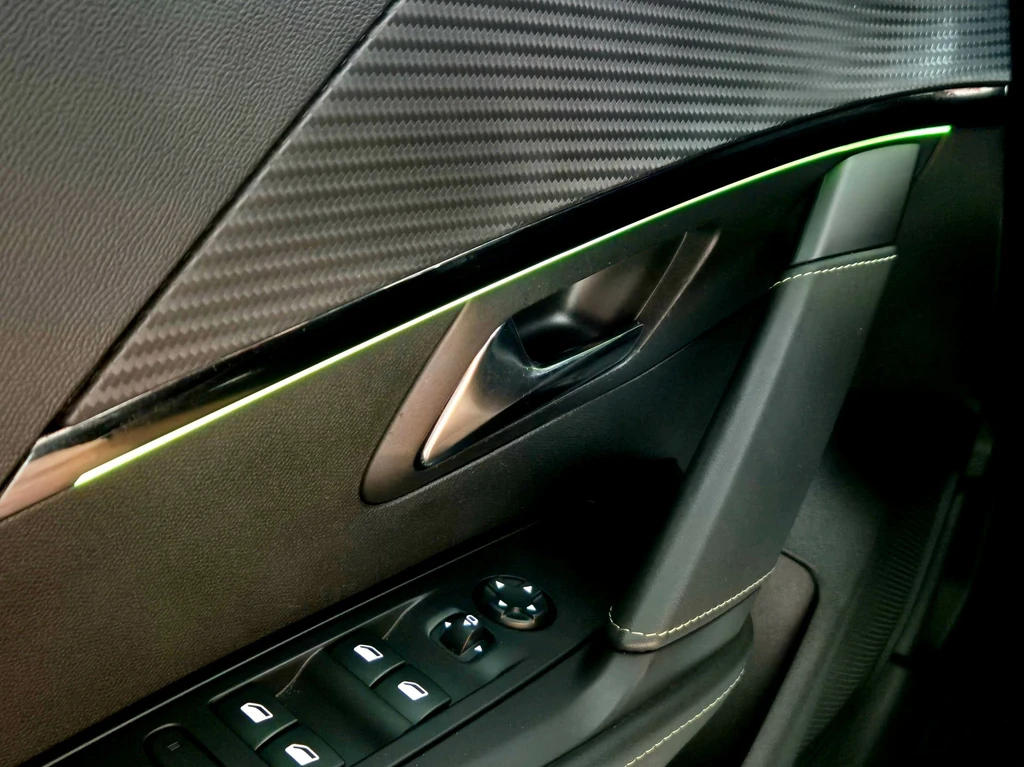 Peugeot 208 – foto 42