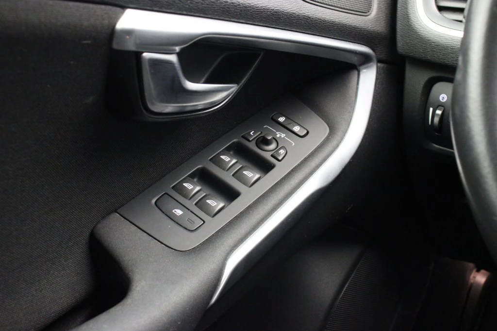 Volvo V40 – foto 24
