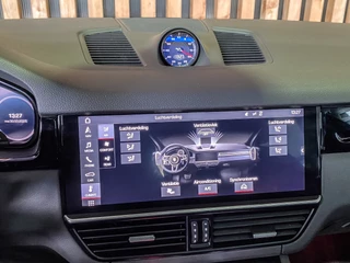 Porsche Cayenne – thumbnail 25