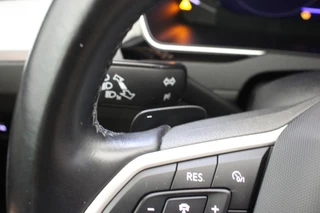 Volkswagen Passat – thumbnail 24