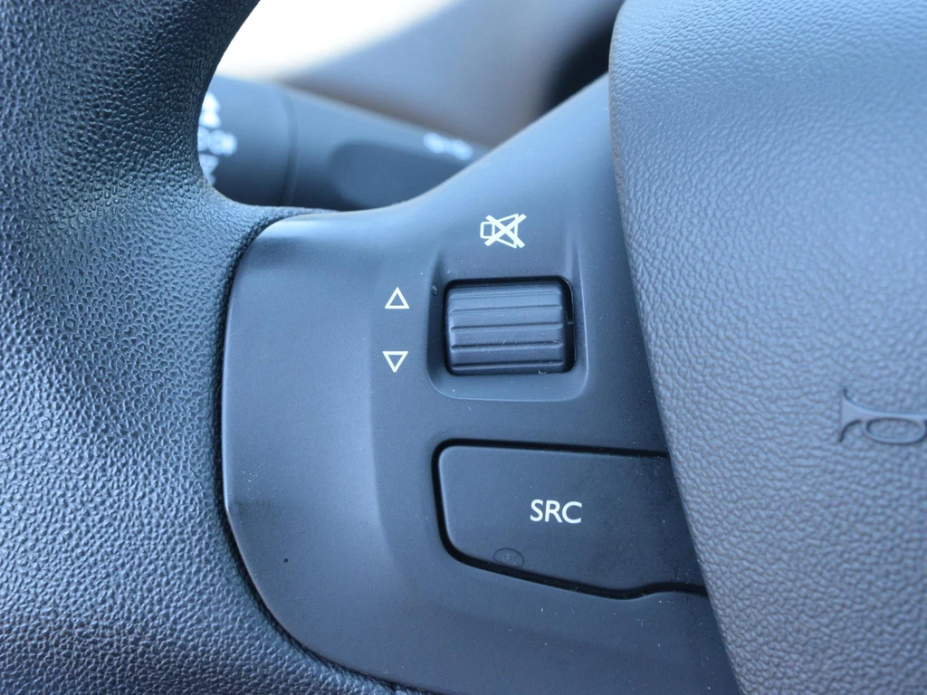 Peugeot 208 – foto 15