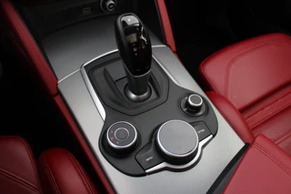 Alfa Romeo Stelvio – thumbnail 29