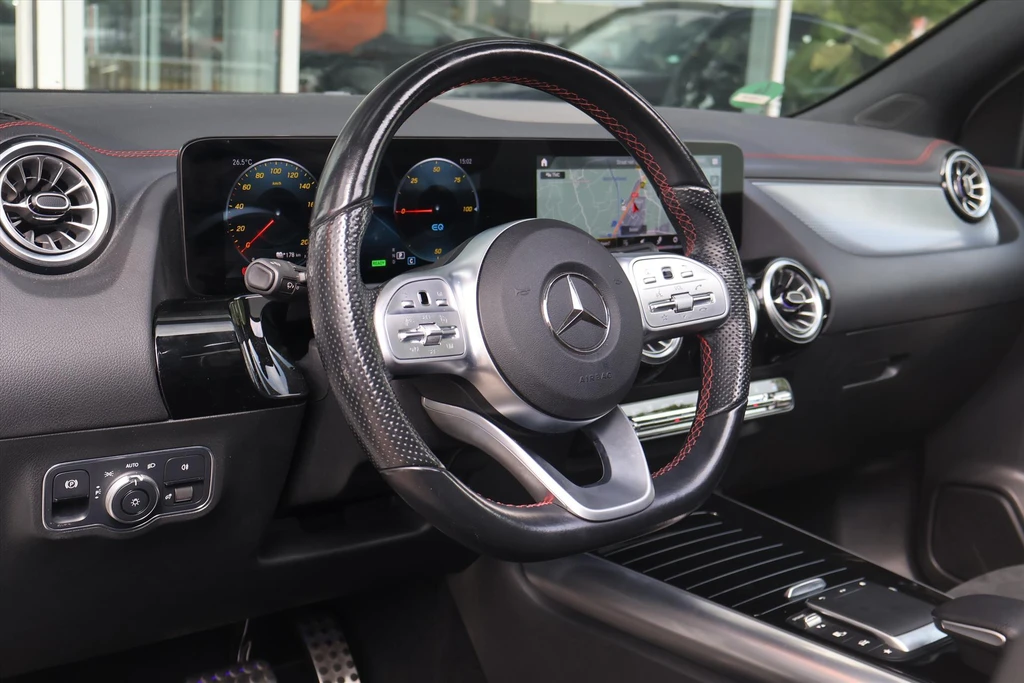 Mercedes-Benz EQA – foto 14