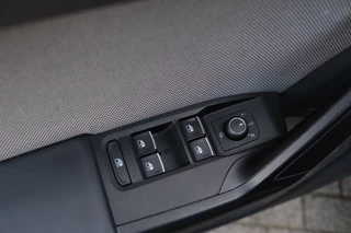 SEAT Leon – thumbnail 25