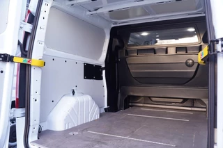 Ford Transit Custom – thumbnail 15