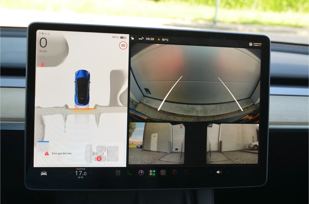 Tesla Model Y – foto 24