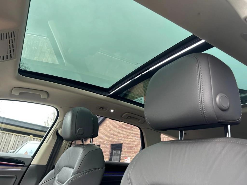 Volkswagen Touareg – foto 9