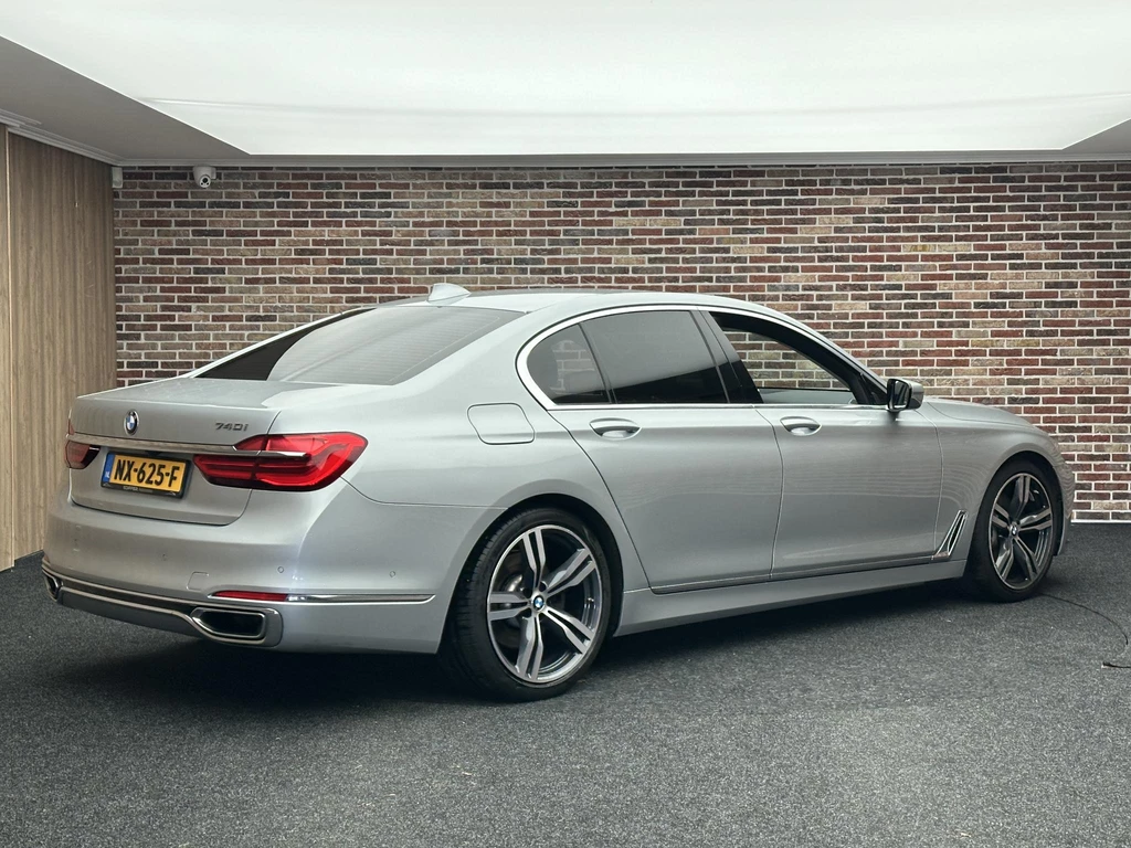 BMW 7 Serie – foto 8