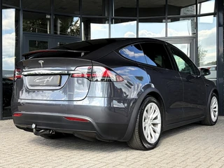 Tesla Model X – thumbnail 4
