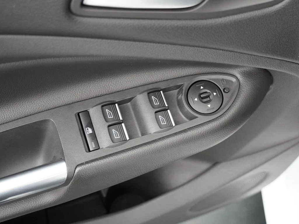 Ford Kuga – foto 15