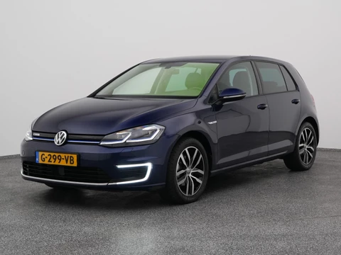 Volkswagen e-Golf E-DITION | CAMERA | ADAPTIVE | WARMTEPOMP | STOELVERWARMING