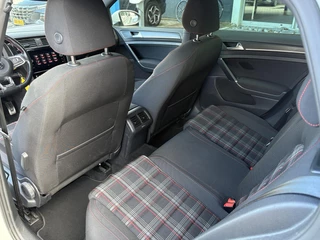 Volkswagen Golf – thumbnail 16