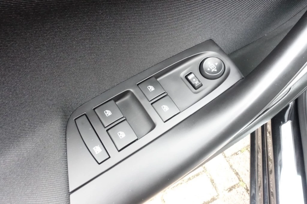 Opel Astra – foto 14