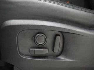 Land Rover Defender – thumbnail 26