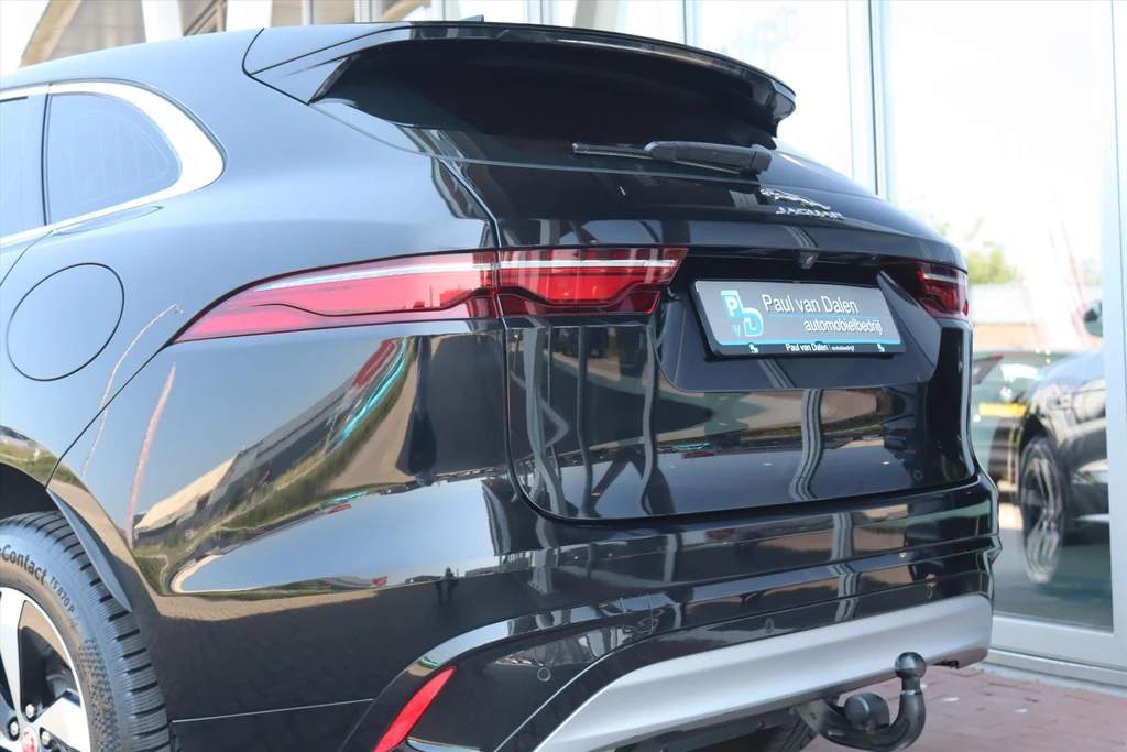 Jaguar F-PACE – foto 7