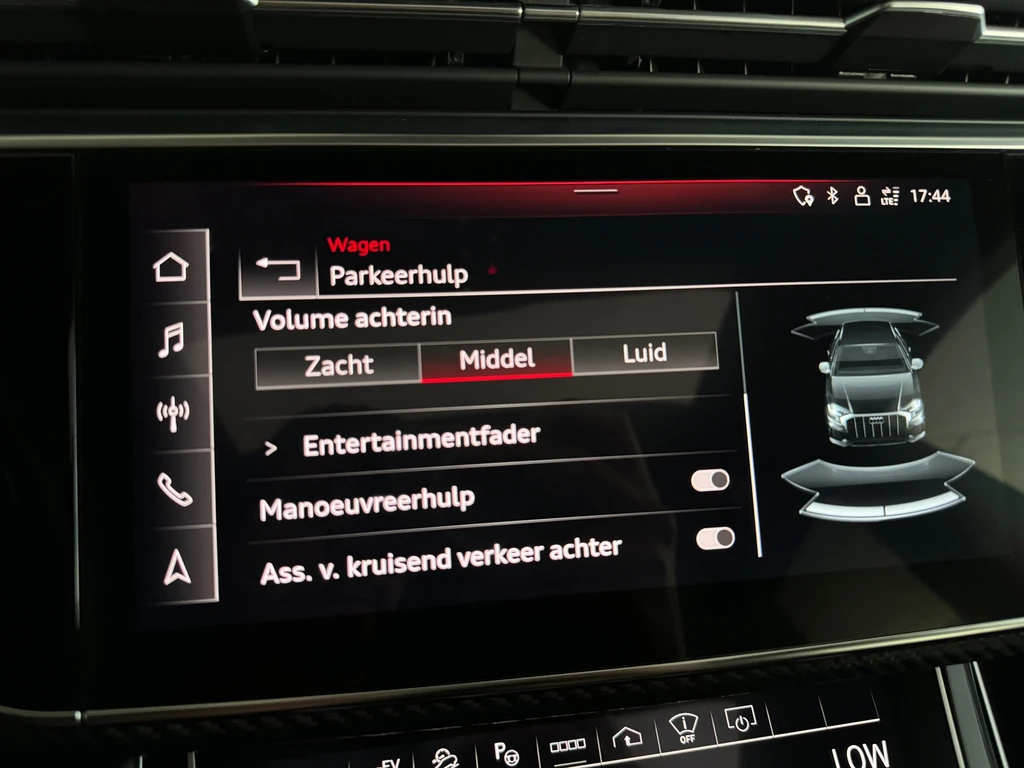 Audi Q8 – foto 31