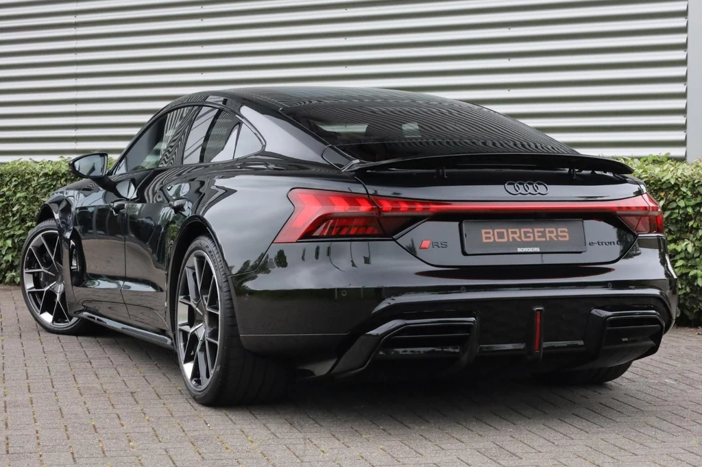 Audi e-tron GT – foto 3