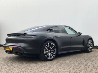 Porsche Taycan – thumbnail 8