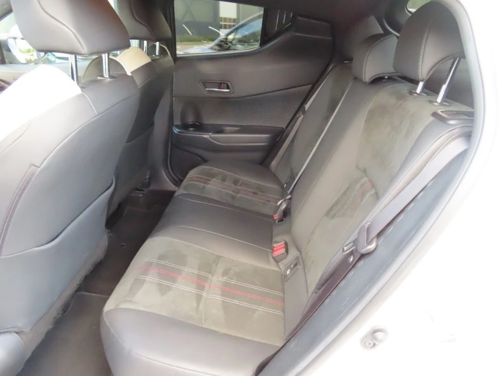 Toyota C-HR – foto 15