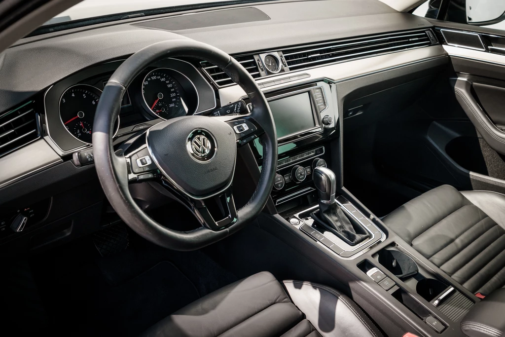 Volkswagen Passat – foto 35