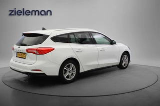 Ford Focus – thumbnail 5