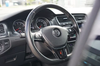 Volkswagen Golf – thumbnail 8