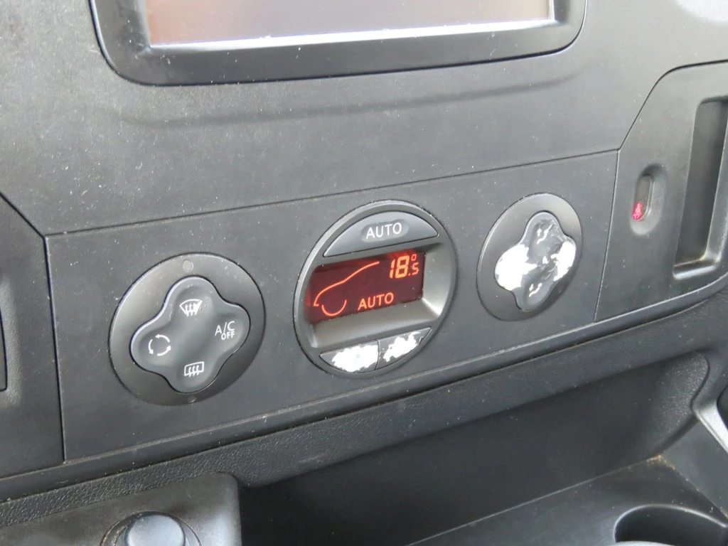Nissan NV400 – foto 17
