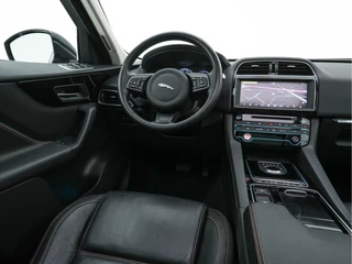 Jaguar F-PACE – thumbnail 9