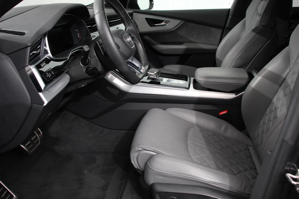 Audi Q8 – foto 7