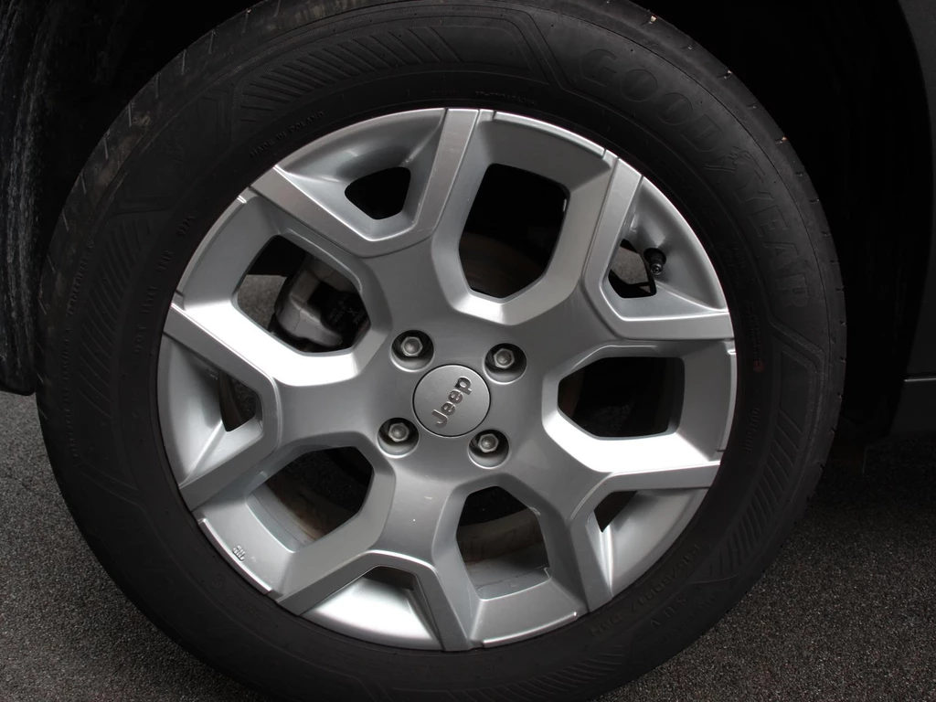 Jeep Avenger – foto 9