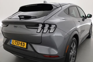 Ford Mustang Mach-E – thumbnail 5